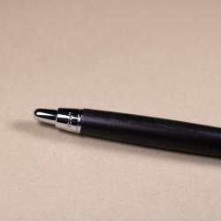 Japan Uni Mitsubishi Oak Wood 0.5mm Mechanical Pencil